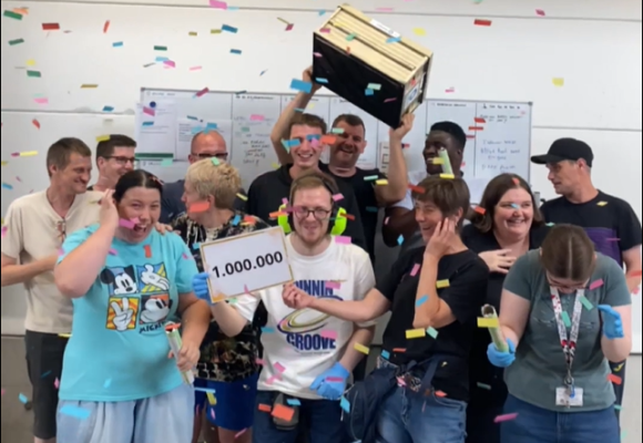 1.000.000 plooiboxen gereinigd